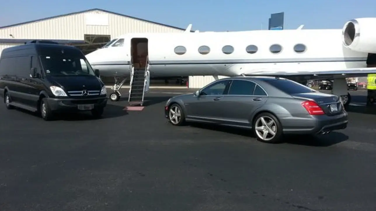 Beamsville Airport Limo Service You Can Rely On1 (1)