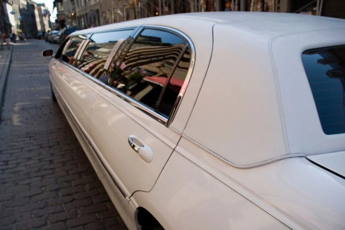 Airport limo Niagara-on-the-Lake to Major Airports