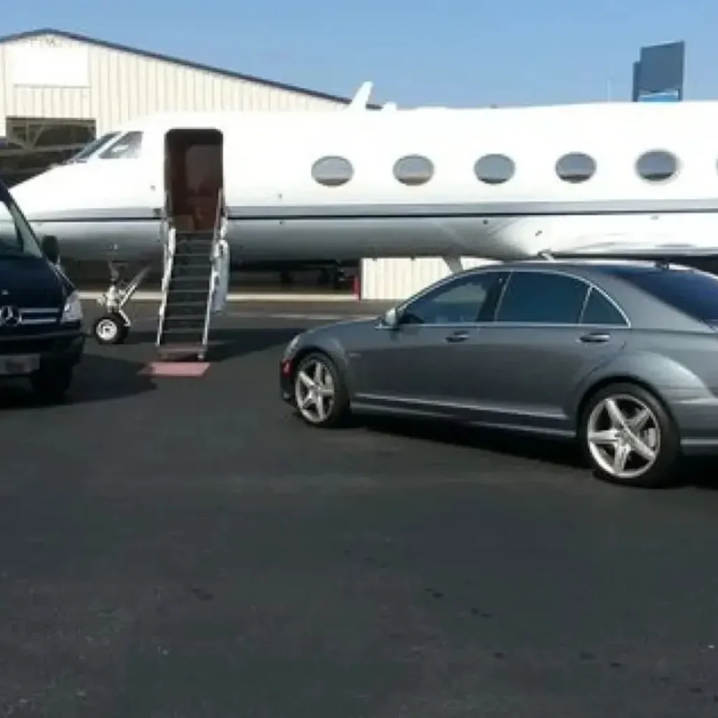 Belleville Airport Limo Service to Major Ontario Airports