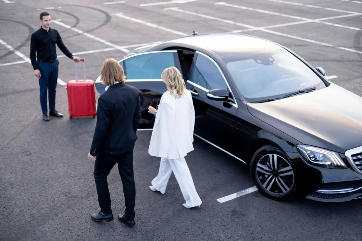 newmarket airport limo service